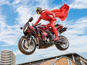 Real Motorbike Super Hero Stunt 3D Online Game